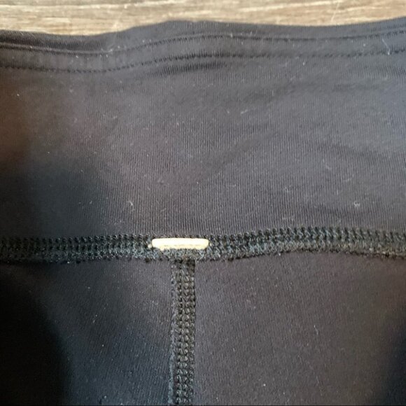 Lululemon Black Size 6 Gather and Crow Crop Leggings - Picture 3 of 13